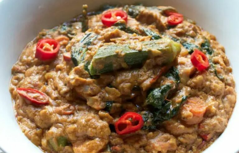What are some popular condiments or spices used in Zimbabwean cuisine?