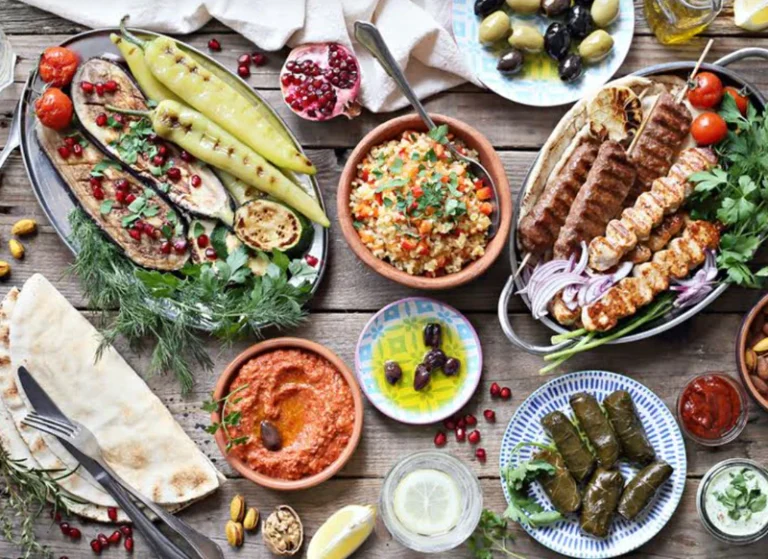 What is the significance of flatbread in Syrian cuisine?
