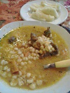 What are some common ingredients in Paraguayan soups and stews?