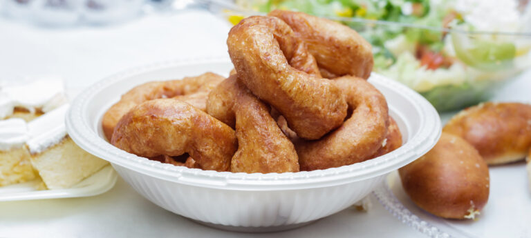 Are there any popular Moroccan snacks?