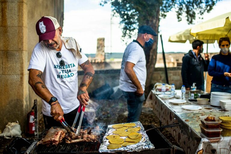 Are there any food markets or festivals in Portugal?