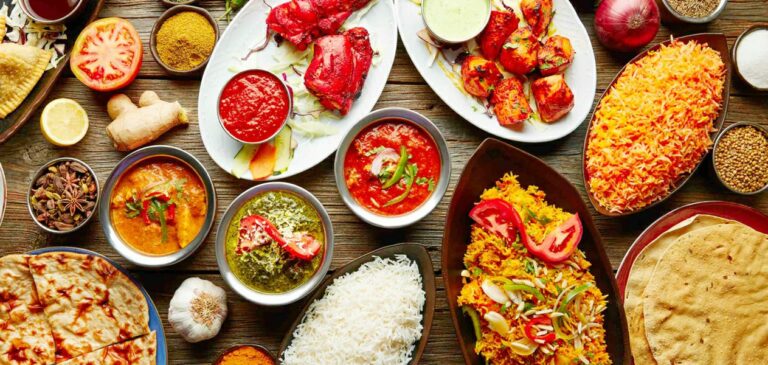 Can you explain the use of legumes and spices in Egyptian dishes?