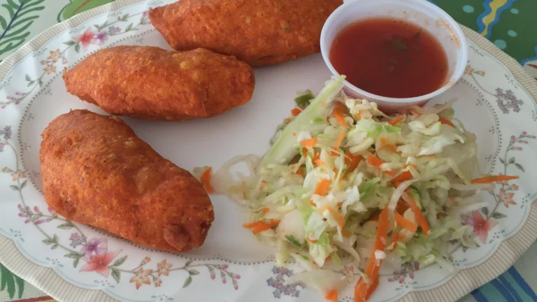 Can you tell me about the cultural significance of food in El Salvadoran cuisine?