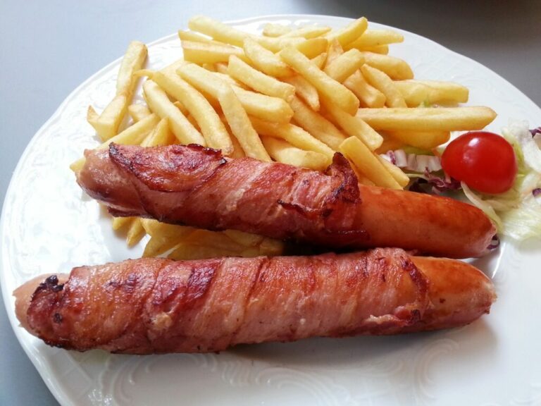 What are some popular street foods in Austria?
