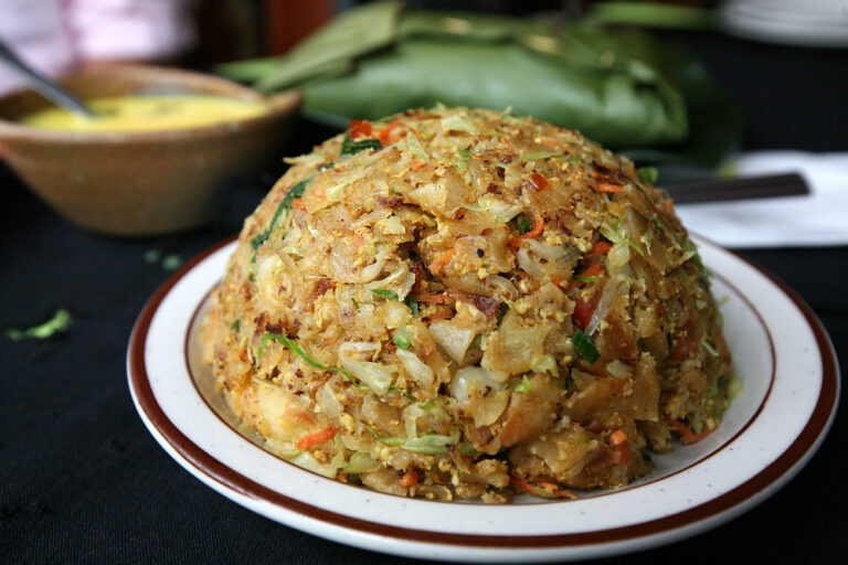 Can you recommend any famous food markets or food stalls in Sri Lanka?
