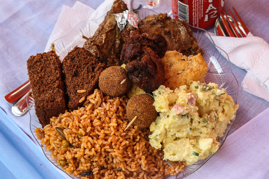 Can you find any influences from Liberia’s fishing or coastal traditions in the cuisine?