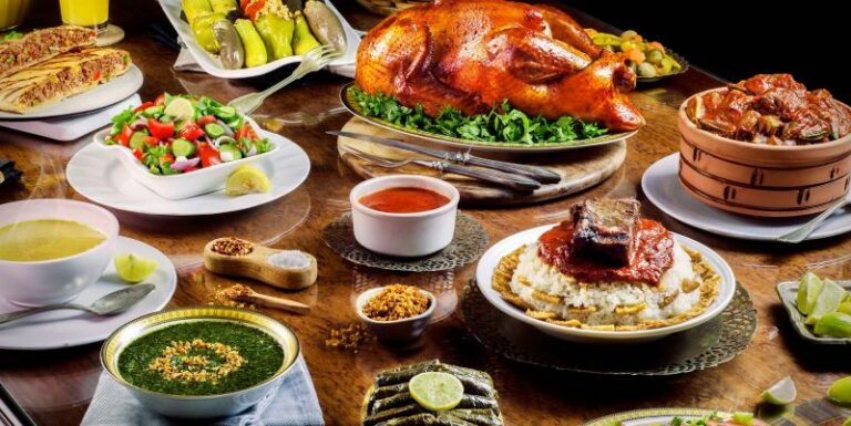 What are the main ingredients used in Egyptian dishes?