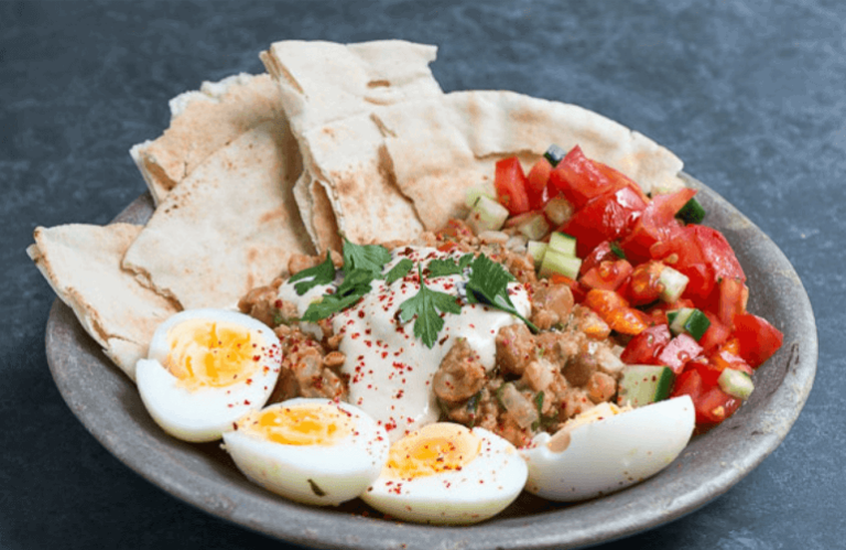 Are there any signature dishes in Egyptian cuisine?