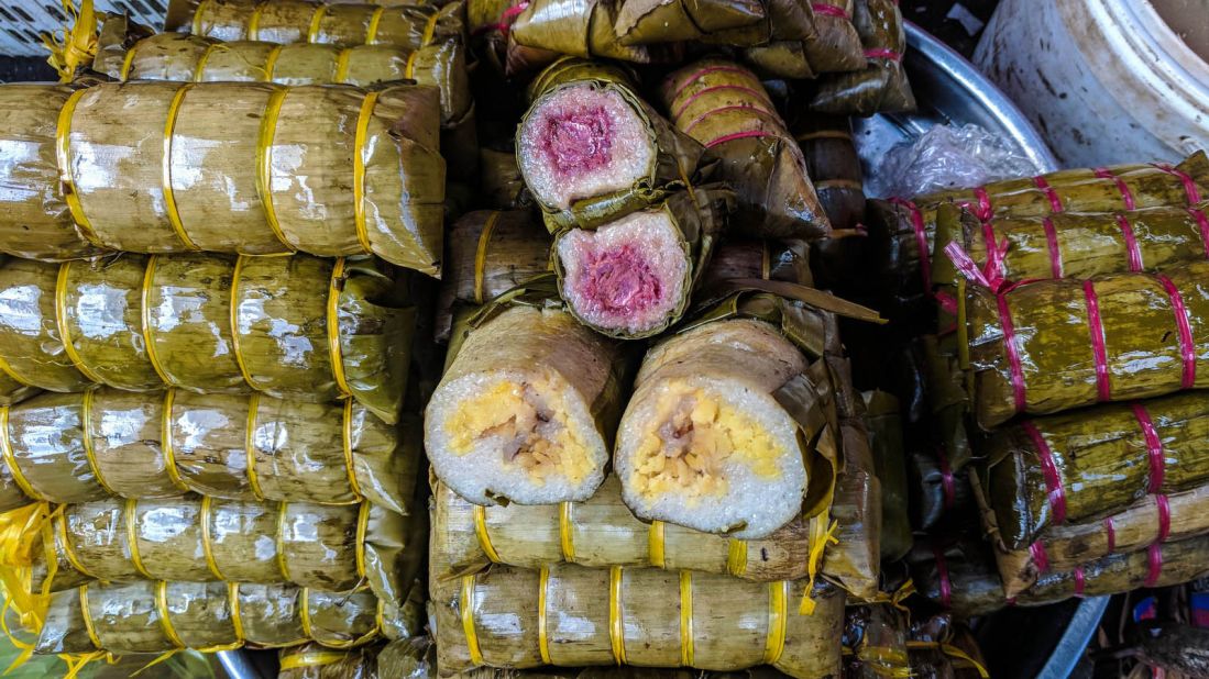 What are some popular seafood dishes in Cambodia?