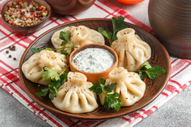 What are the main meat dishes in Armenian cuisine?