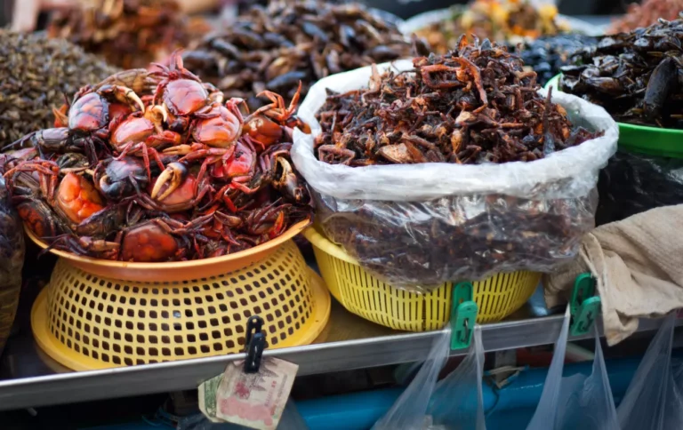 Are there any popular Cambodian street food festivals or events?