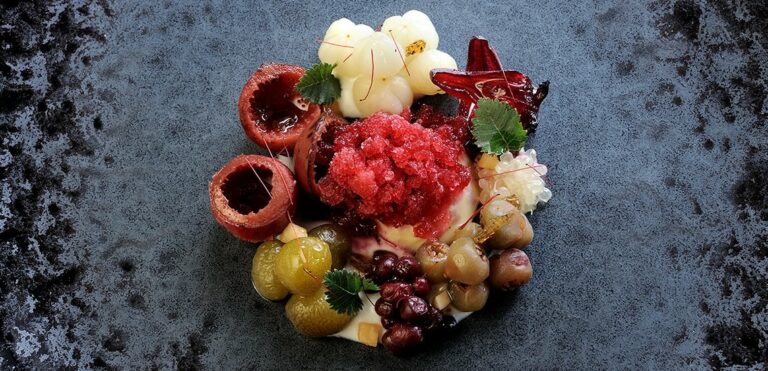 What are some popular seafood dishes in Australia?