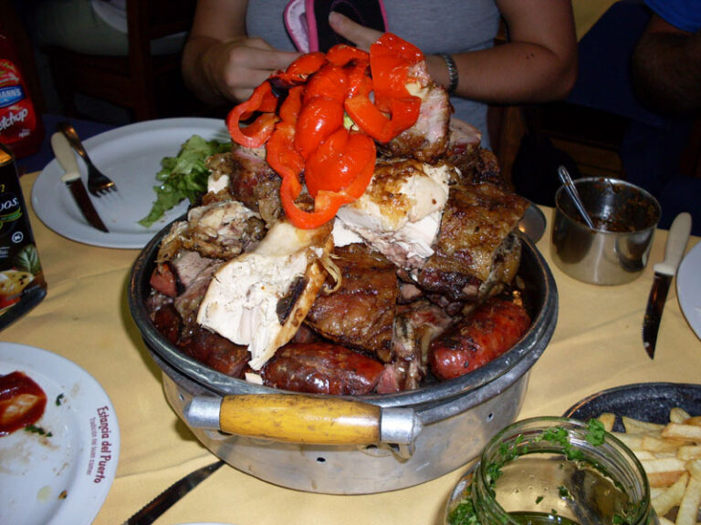 Can you recommend some must-try Uruguayan street food?