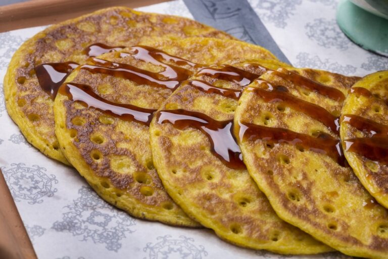What are some Emirati dishes that are popular during UAE national holidays or events?