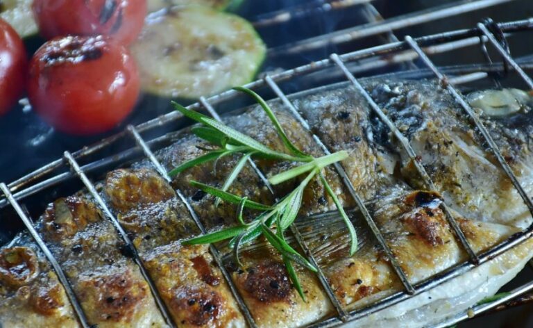 Are there any popular street foods in Andorra?