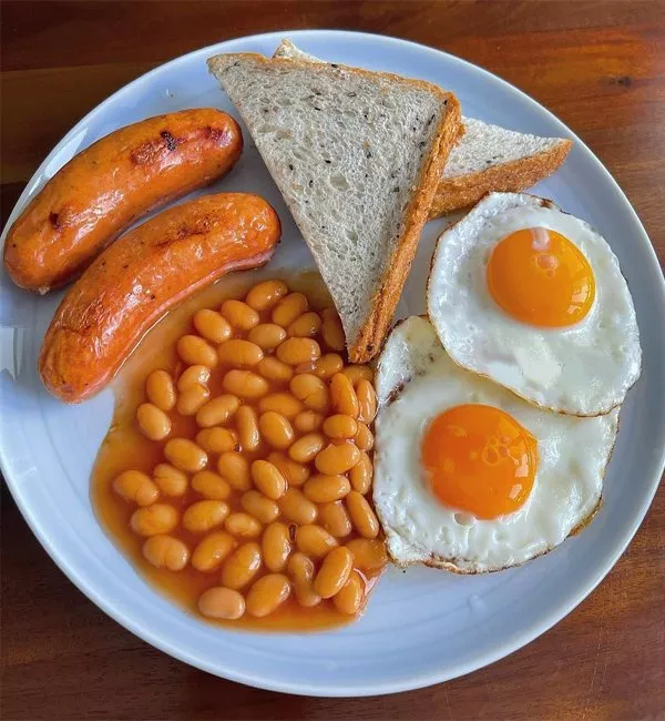 What are some traditional American dishes?