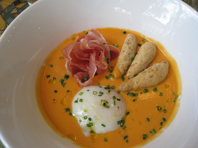 What is Paraguayan cuisine known for?