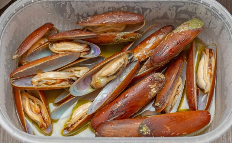 What are some local ingredients commonly used in Bosnian cuisine?