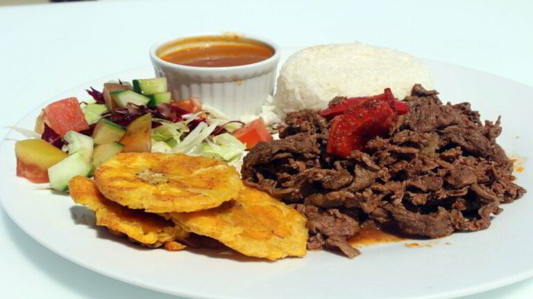 Can you tell me about the role of seafood in Dominican Republic cuisine?