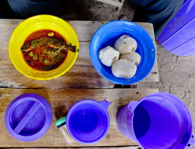 What are some traditional Togolese dishes?