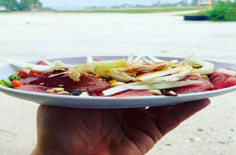 Are there any food markets or festivals in Nauru?