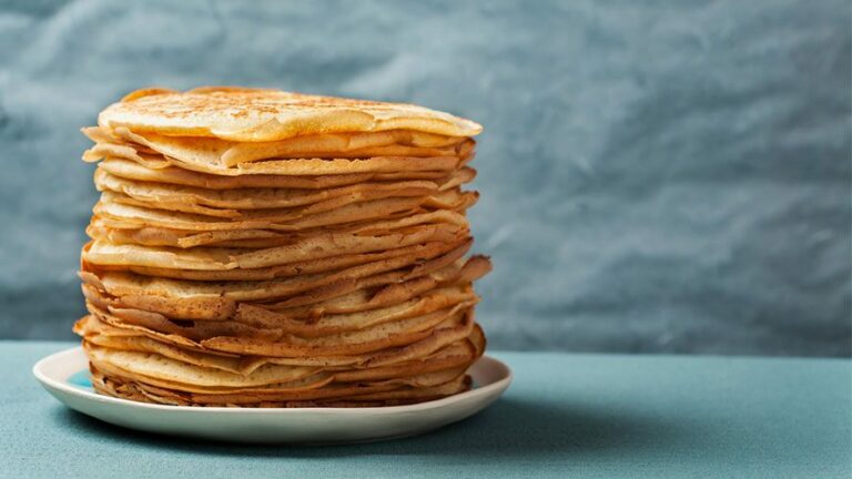 Are there any popular Dominican Republic street food festivals or events?