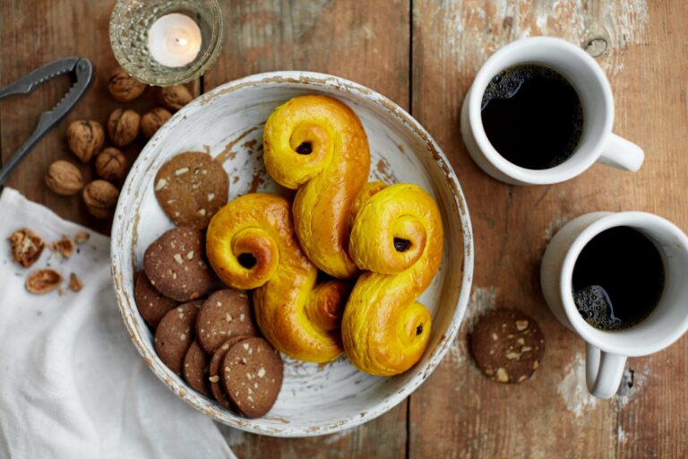 Are there any Swedish desserts or sweet treats?