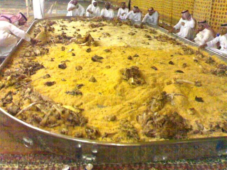 Are there any food markets or festivals in Saudi Arabia?