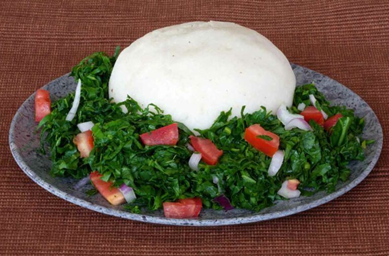 What are some vegetarian options in Kenyan cuisine?