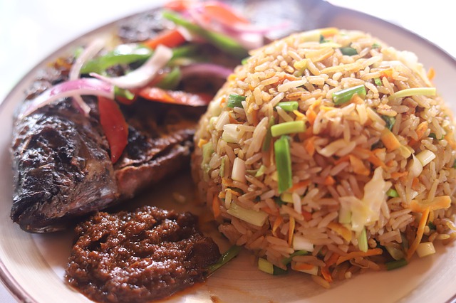 Are there any street food markets or festivals in Kuwait?