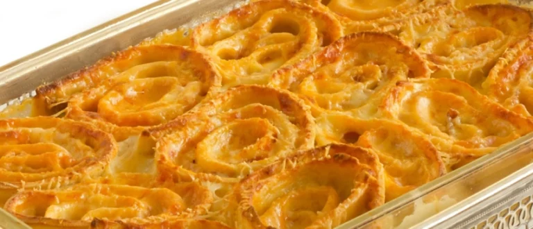 Can you tell me about the use of local produce, herbs, and cheese in San Marino cooking?