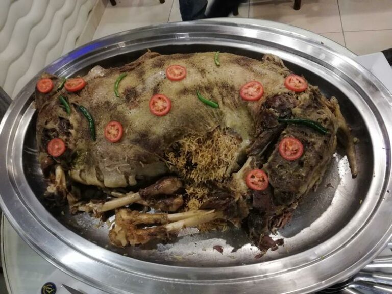 Can you tell me about the use of spices and herbs in Pakistani cooking?