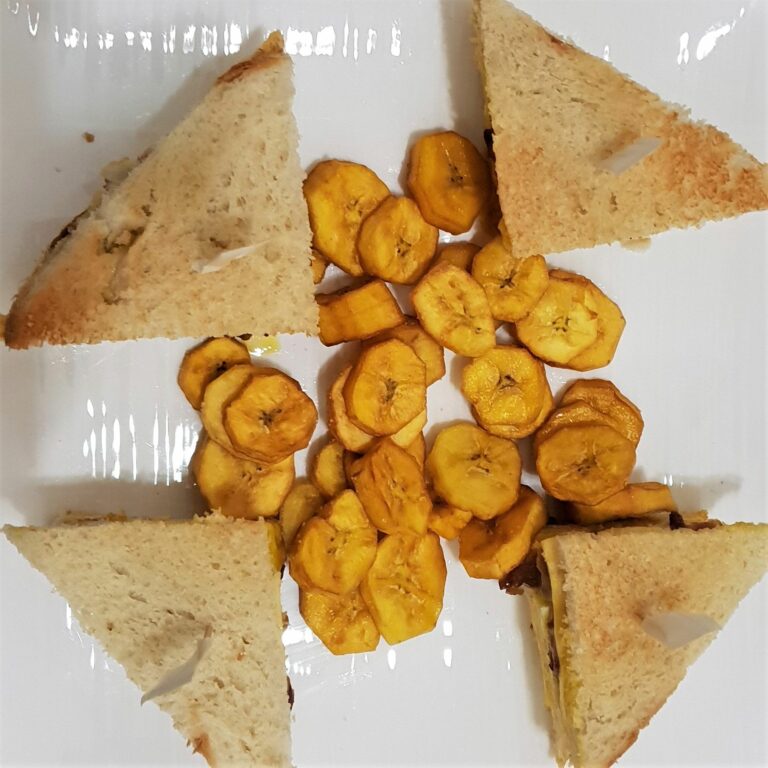 Can you recommend some traditional Rwandan snacks?