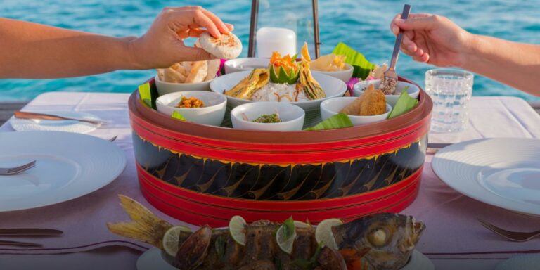 Are there any unique ingredients or flavors used in Maldivian cooking?