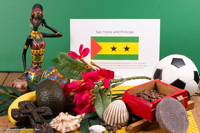 Can you tell me about the use of local fruits, vegetables, and seafood in São Tomé and Príncipe cooking?