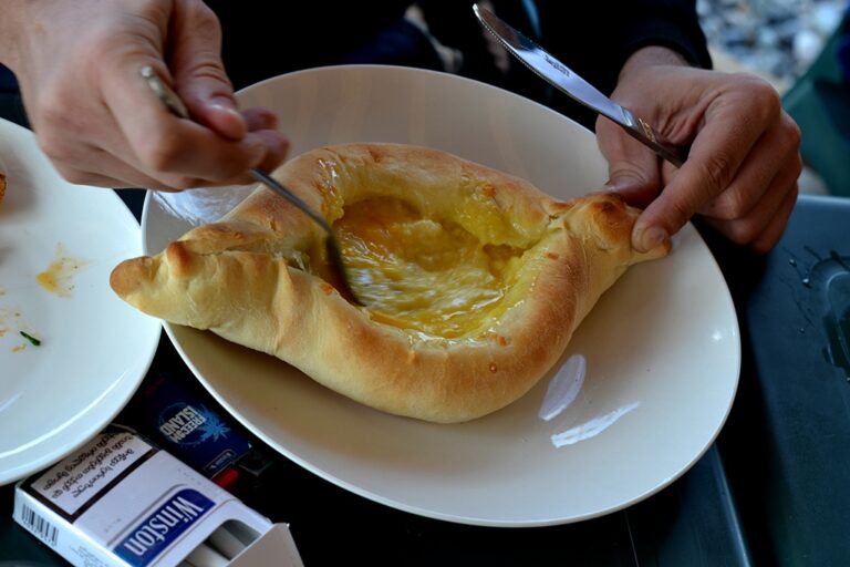 Are there any vegetarian options in Georgian cuisine?