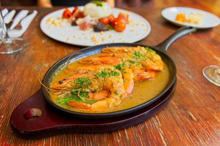 What are some popular street foods in Chile?