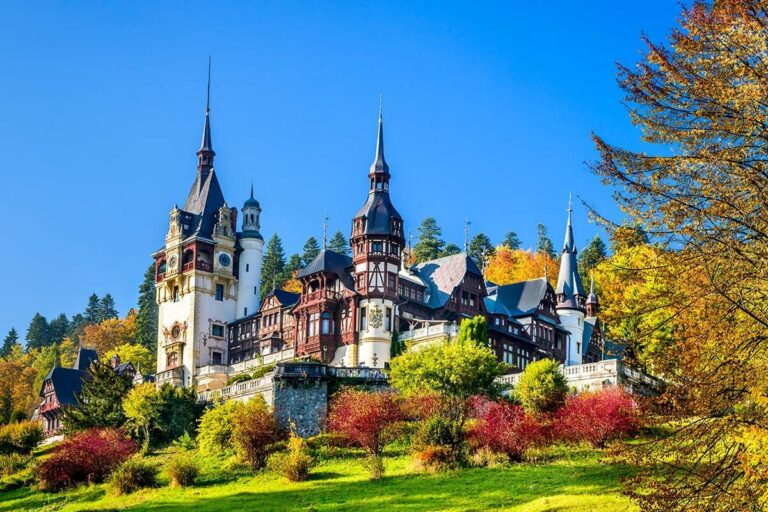 How has Romania’s historical context and diverse landscapes influenced Romanian cuisine?