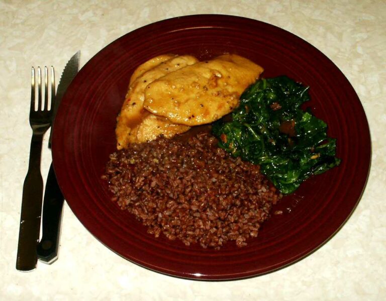 Are there any Bhutanese dishes that are popular internationally?