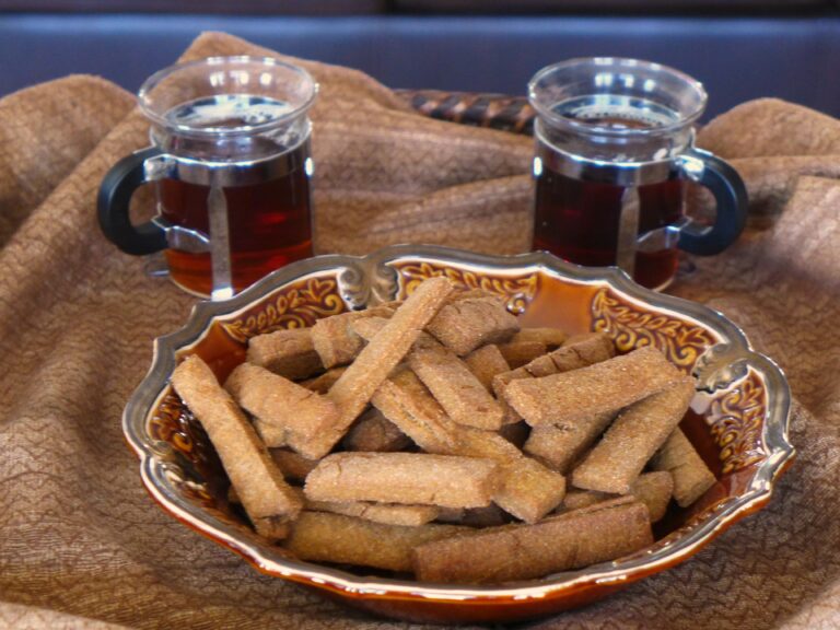 Are there any traditional cooking techniques unique to Chadian cuisine?