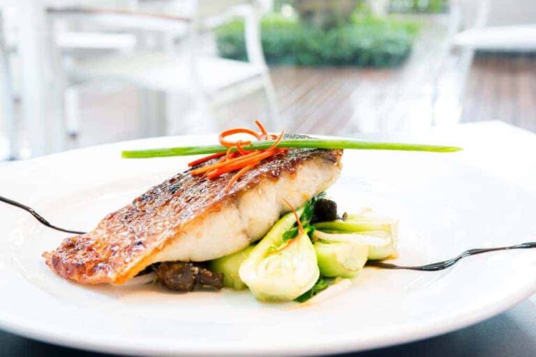 What are some popular dishes in the Marshall Islands?