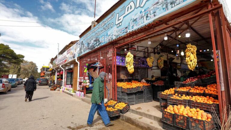 Are there any street food markets or festivals in Libya?