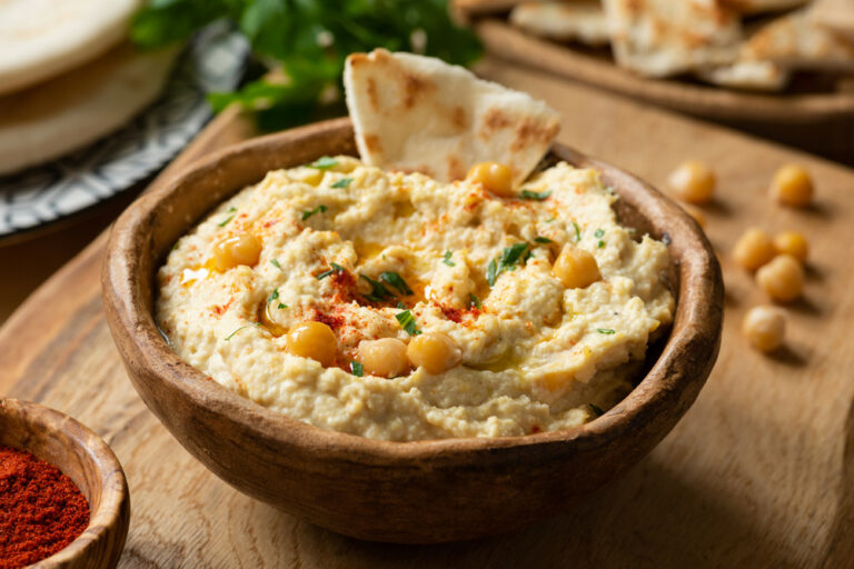 What are some vegetarian options in Lebanese cuisine?