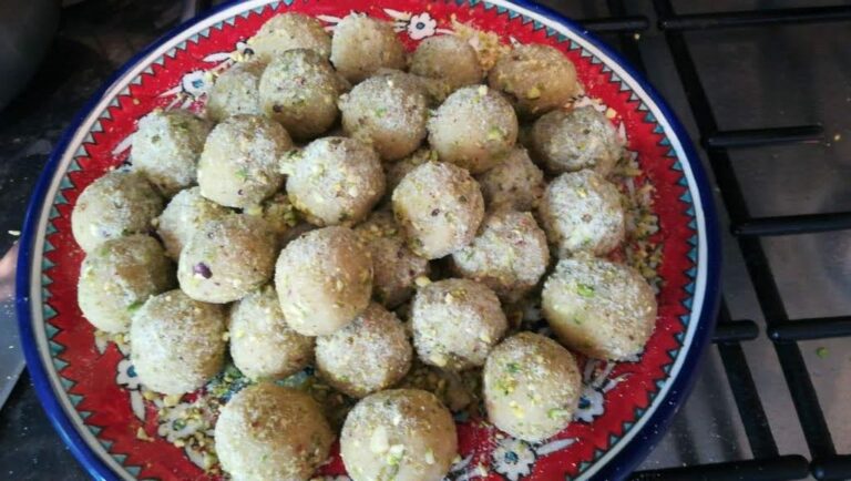What are some traditional Chadian dishes that are worth trying?