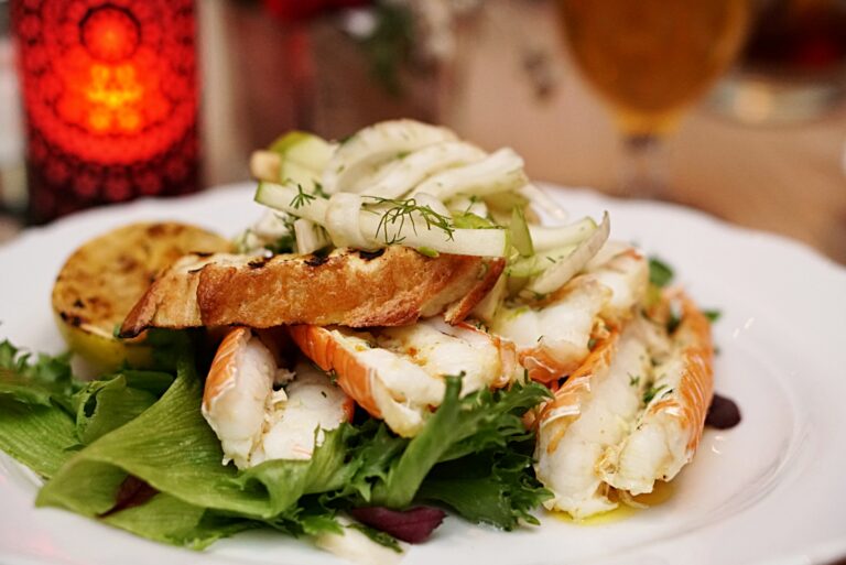 Are there any specific dietary restrictions or considerations in Icelandic cuisine?