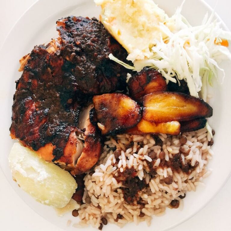 Is Saint Vincent and the Grenadines cuisine spicy?