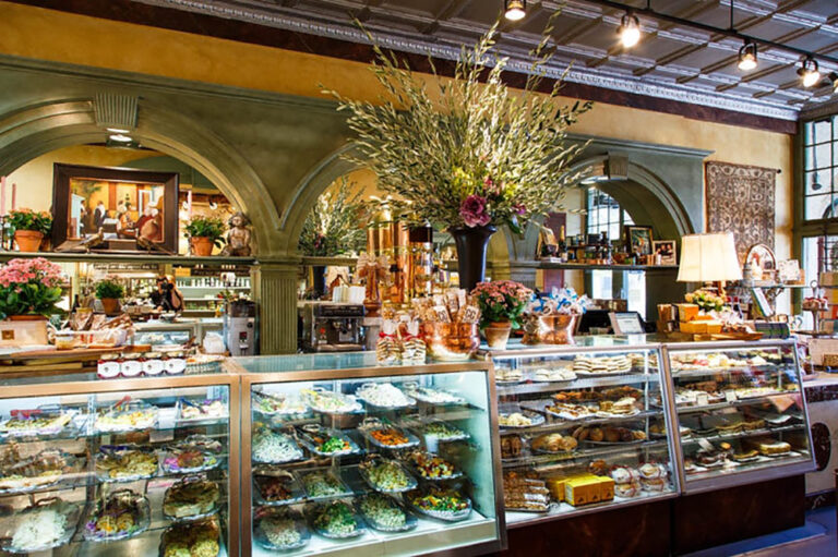 Are there any food markets or festivals in San Marino?