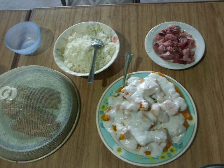 Where can I learn more about Marshallese cuisine and cooking techniques?