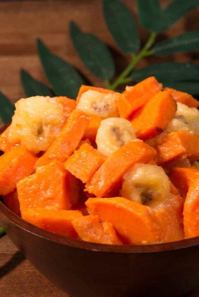 What are some popular dishes in Micronesia?