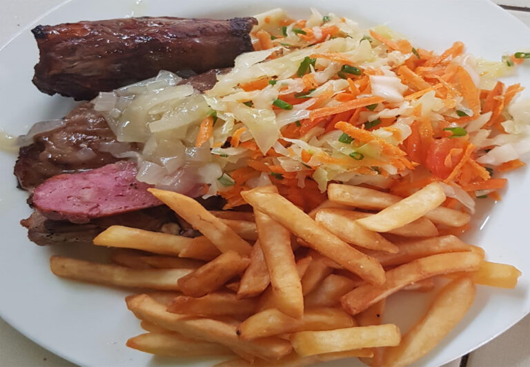 Are there any unique Guinea-Bissau snacks or appetizers?